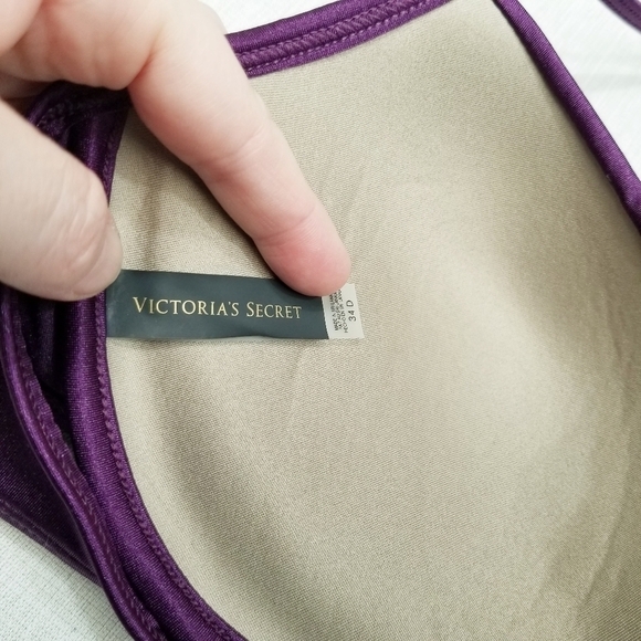 Victoria’s Secret bikini top 34D purple twist look halter tie neck hook back EUC - Picture 3 of 6